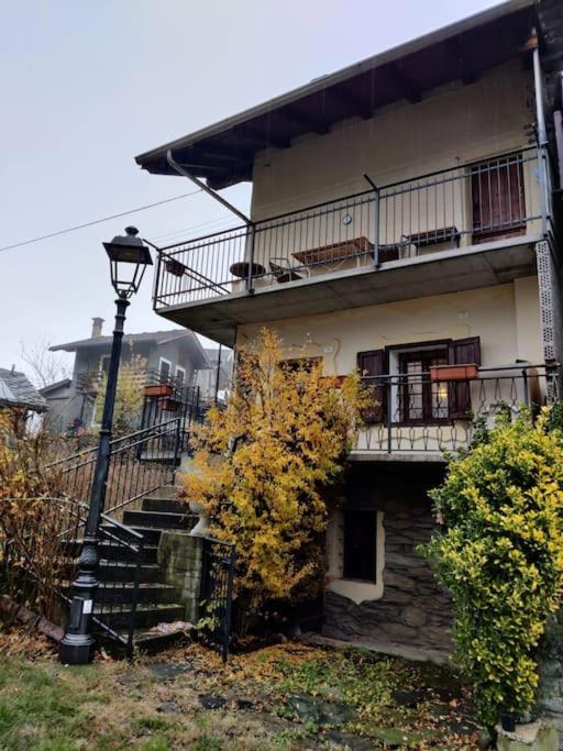 The Golden Eagle - Chalet A Champdepraz Villa อาออสตา ภายนอก รูปภาพ